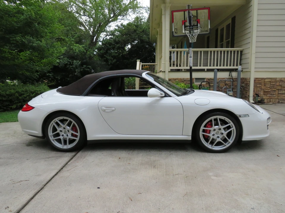 2010 Porsche 997 Carrera 4S - Image 7 of 20