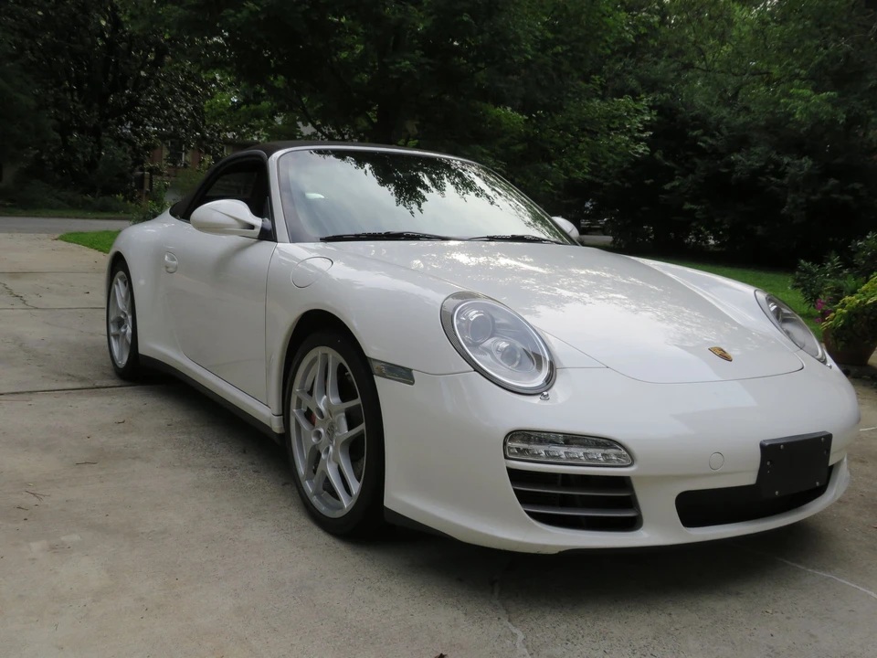 2010 Porsche 997 Carrera 4S - Image 8 of 20