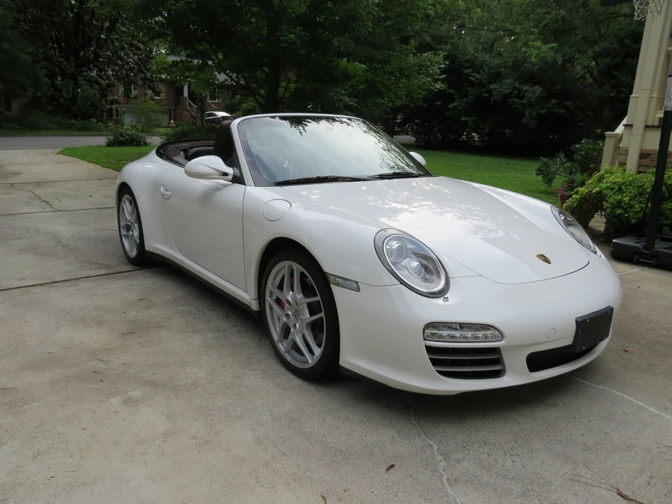 2010 Porsche 997 Carrera 4S - Image 10 of 20