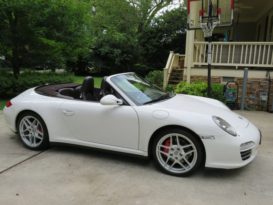 2010 Porsche 997 Carrera 4S - Image 11 of 20