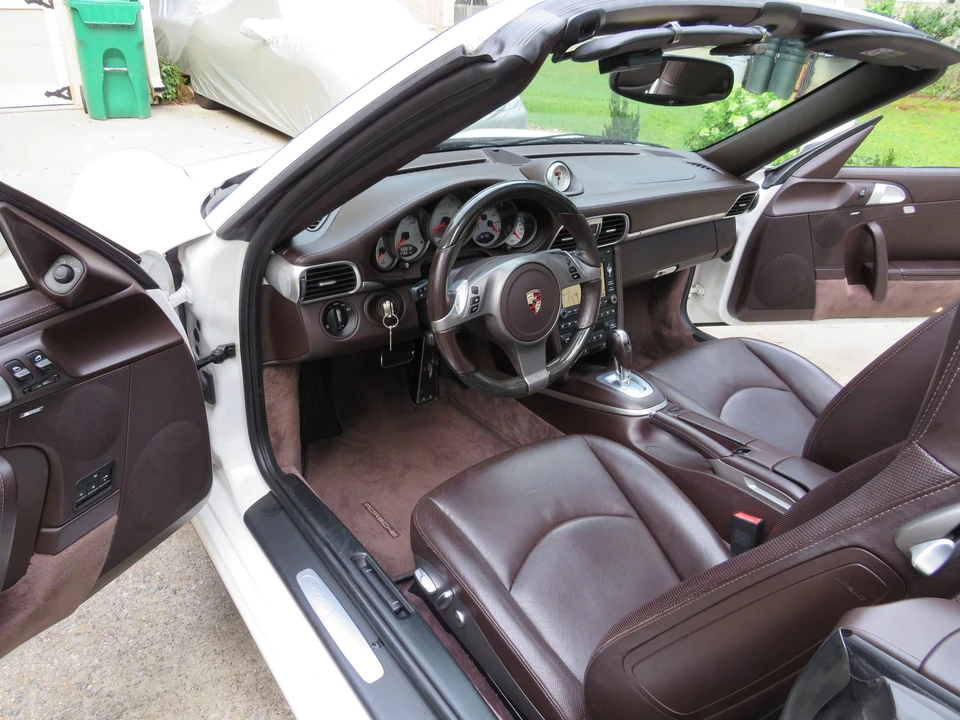 2010 Porsche 997 Carrera 4S - Image 16 of 20