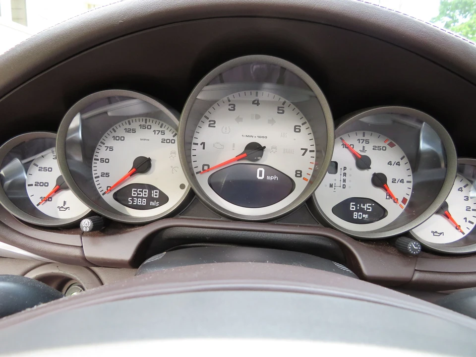 2010 Porsche 997 Carrera 4S - Image 18 of 20