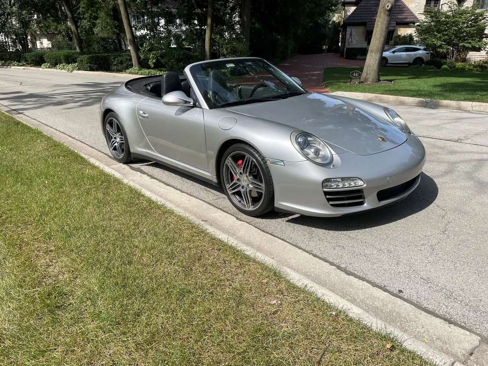 2010 Porsche 997 Carrera 4S - Image 3 of 4