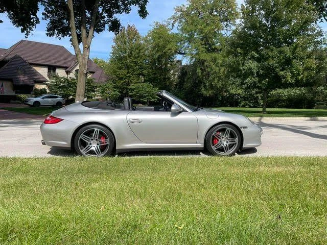 2010 Porsche 997 Carrera 4S - Image 4 of 4
