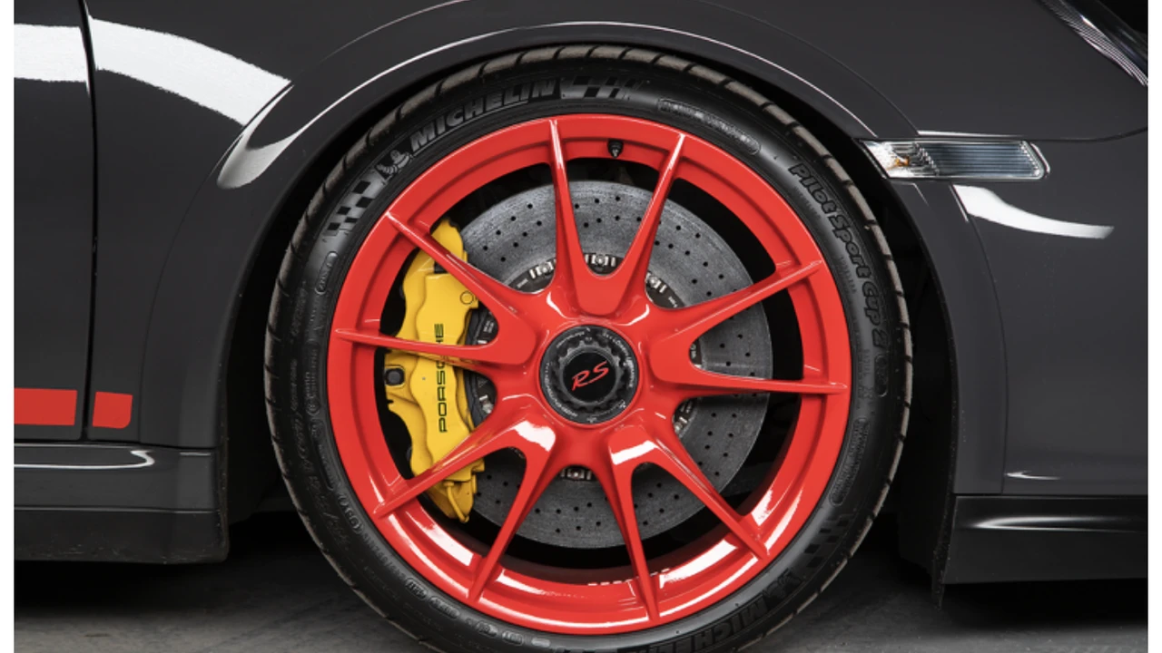 2010 Porsche 997 GT3 RS - Image 4 of 18
