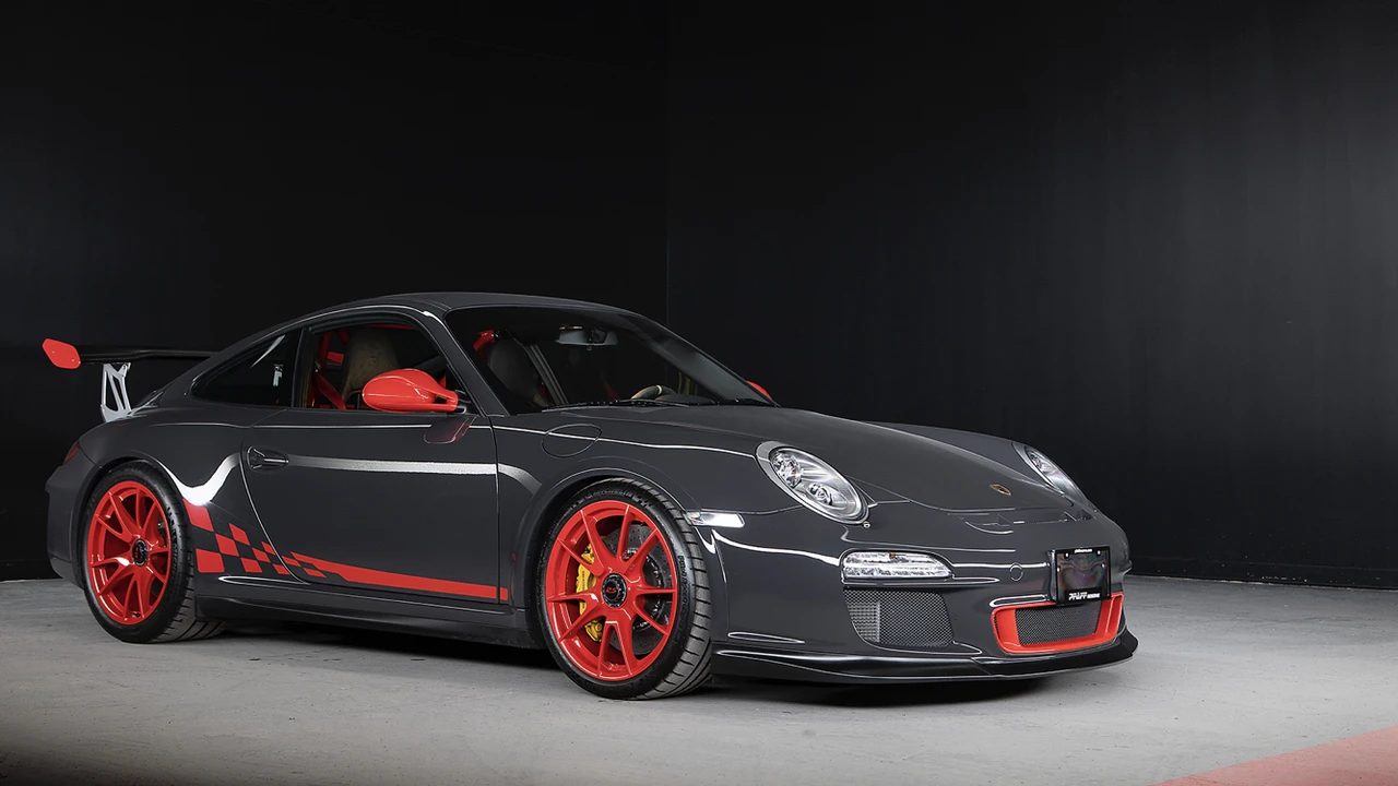 2010 Porsche 997 GT3 RS - Image 17 of 18