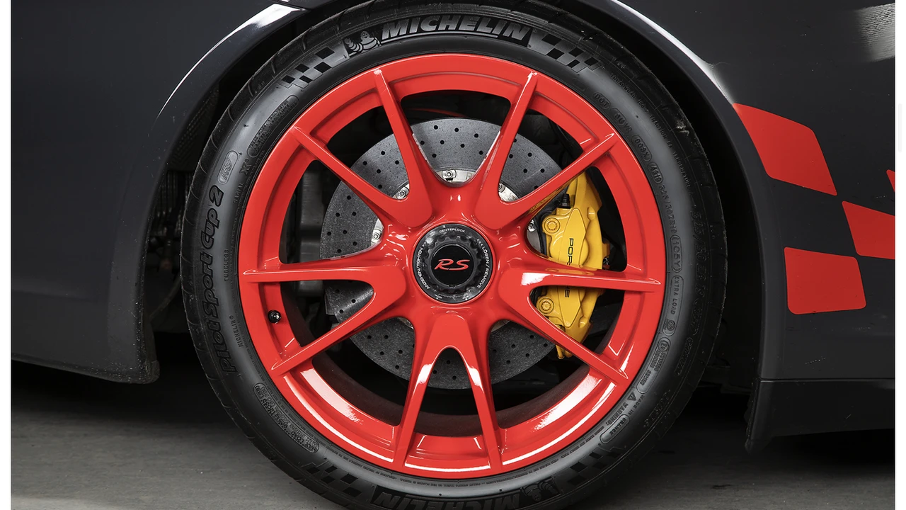 2010 Porsche 997 GT3 RS - Image 2 of 18