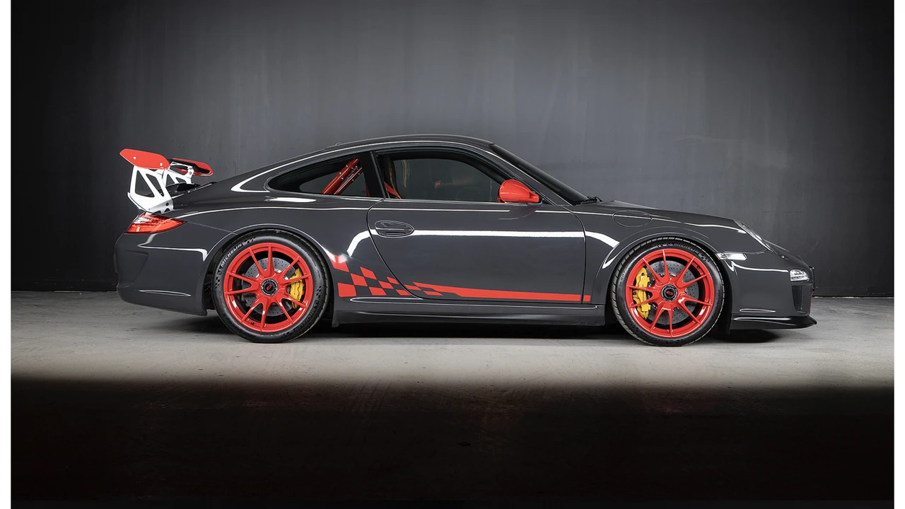 2010 Porsche 997 GT3 RS - Image 6 of 18