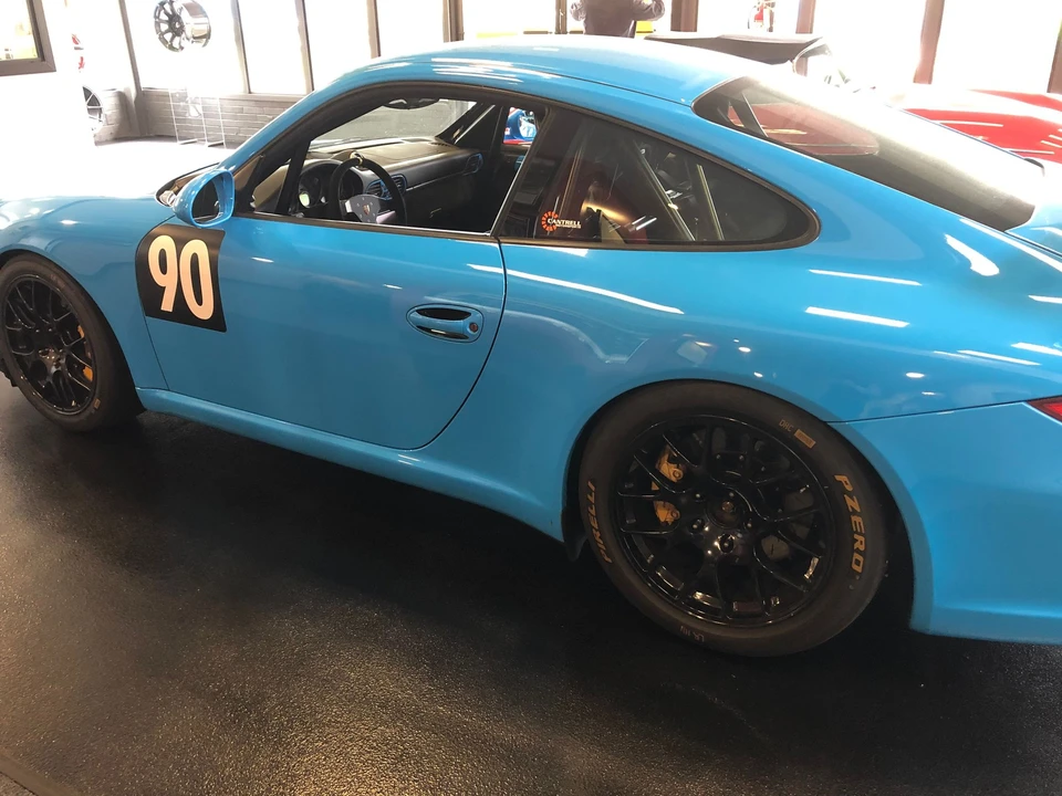 2010 Porsche 997 GT3 - Image 2 of 31