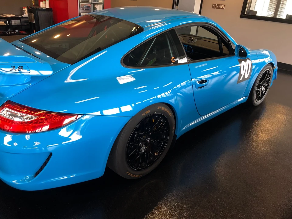 2010 Porsche 997 GT3 - Image 17 of 31