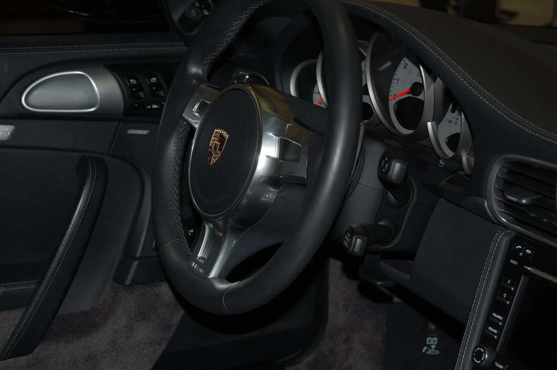 2010 Porsche 997 Turbo - Image 13 of 14