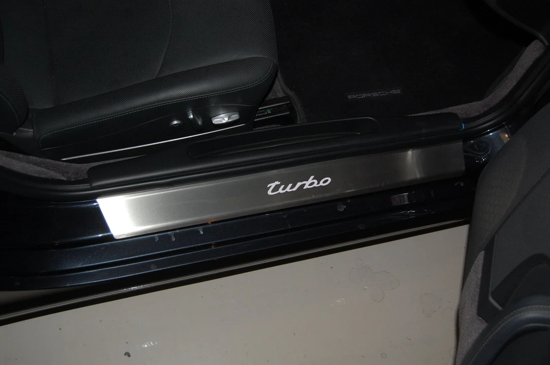 2010 Porsche 997 Turbo - Image 11 of 14