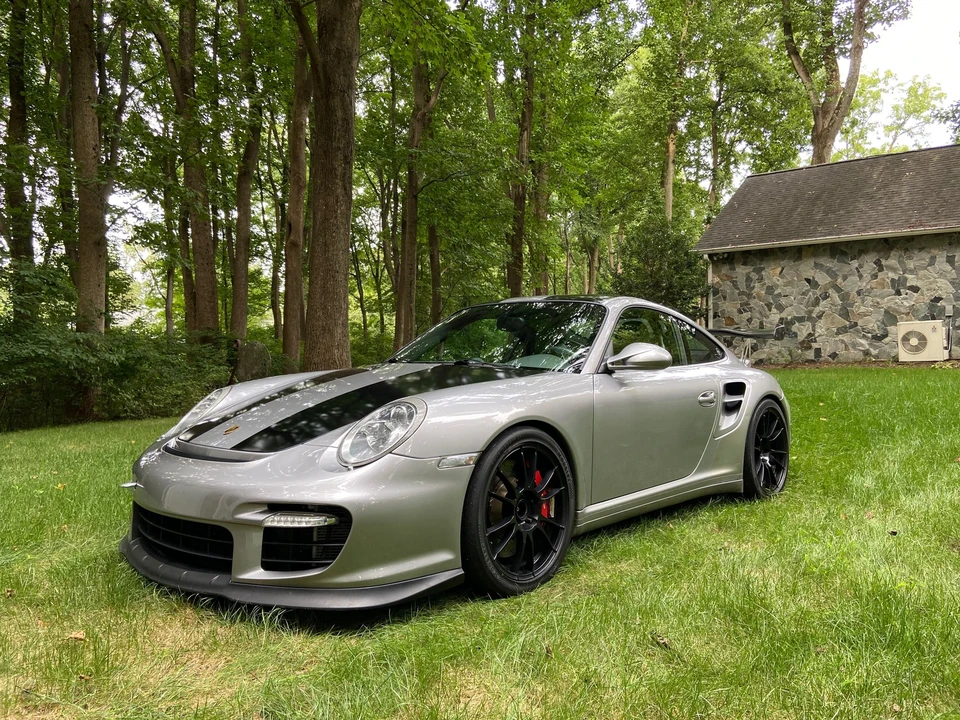2010 Porsche 997 Turbo - Image 2 of 31