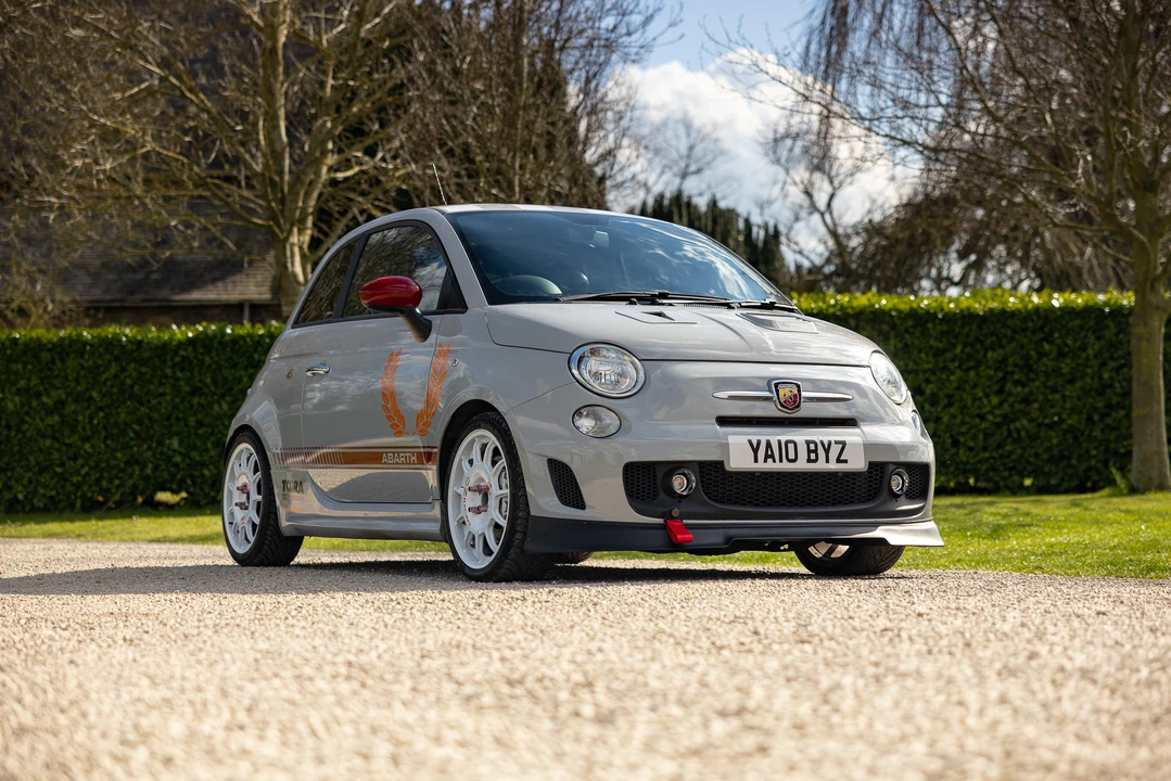 2010 Fiat Abarth 500 - Image 4 of 31