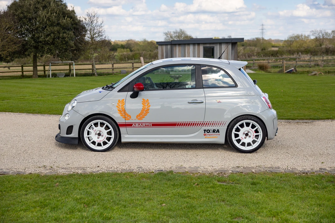 2010 Fiat Abarth 500 - Image 9 of 31