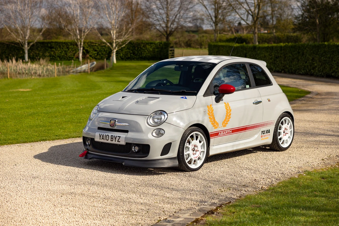 2010 Fiat Abarth 500 - Image 10 of 31