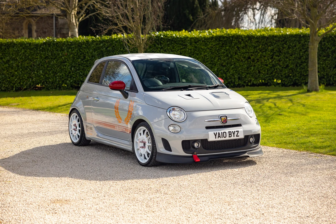 2010 Fiat Abarth 500 - Image 12 of 31