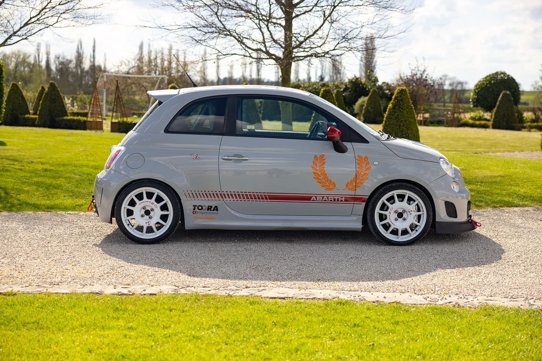 2010 Fiat Abarth 500 - Image 13 of 31