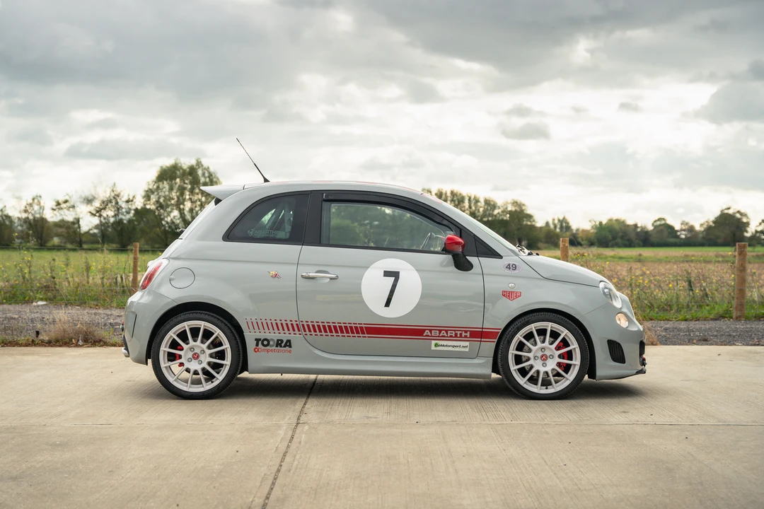 2010 Fiat Abarth 500 - Image 5 of 31