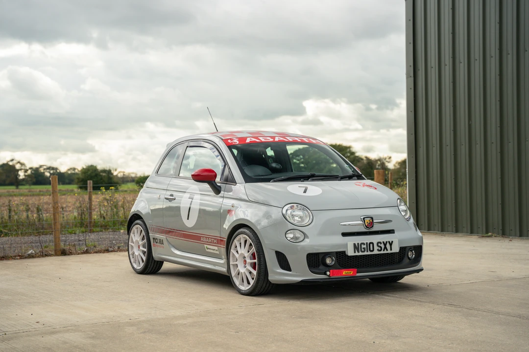2010 Fiat Abarth 500 - Image 4 of 31