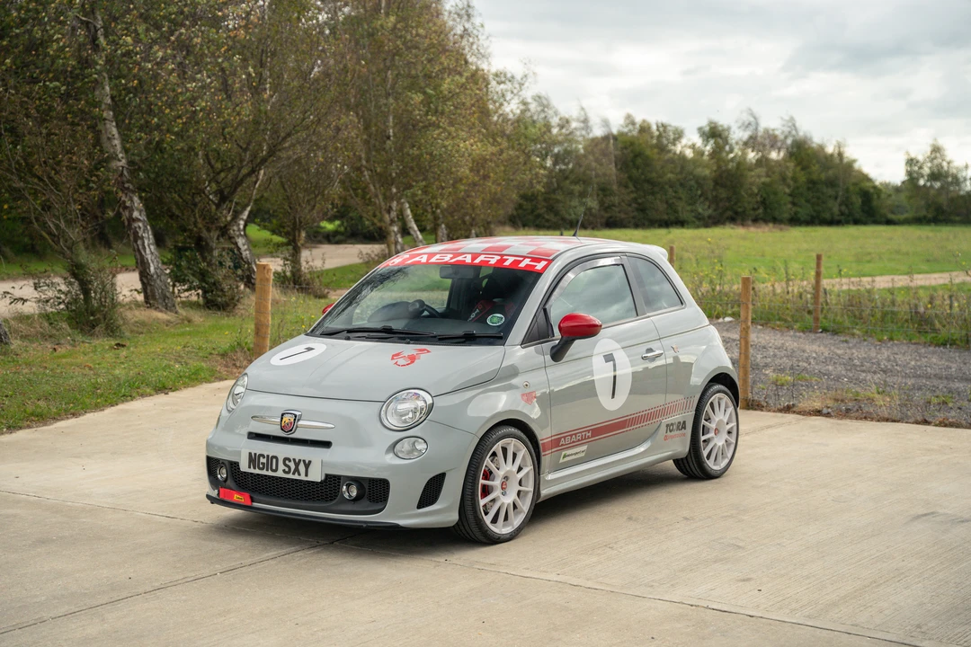 2010 Fiat Abarth 500 - Image 24 of 31