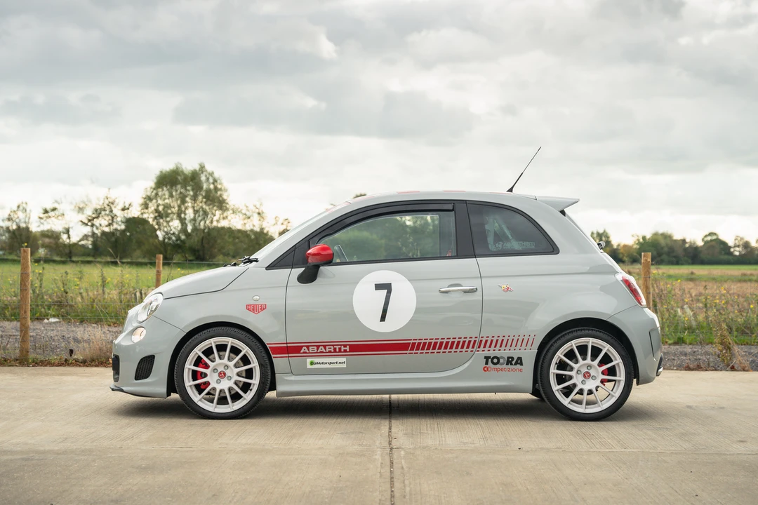 2010 Fiat Abarth 500 - Image 9 of 31