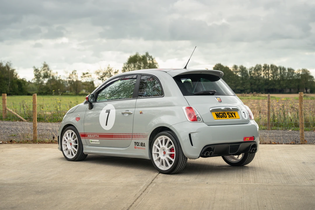 2010 Fiat Abarth 500 - Image 8 of 31