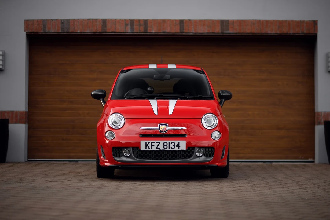 2010 Fiat Abarth 500 - Image 14 of 31