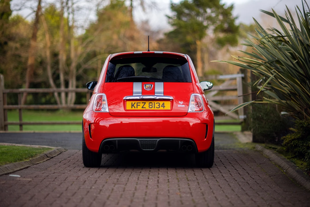 2010 Fiat Abarth 500 - Image 8 of 31