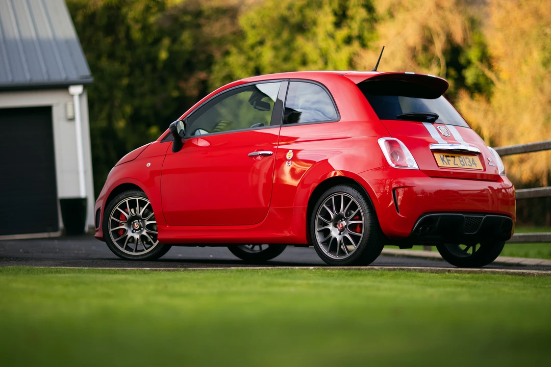 2010 Fiat Abarth 500 - Image 7 of 31