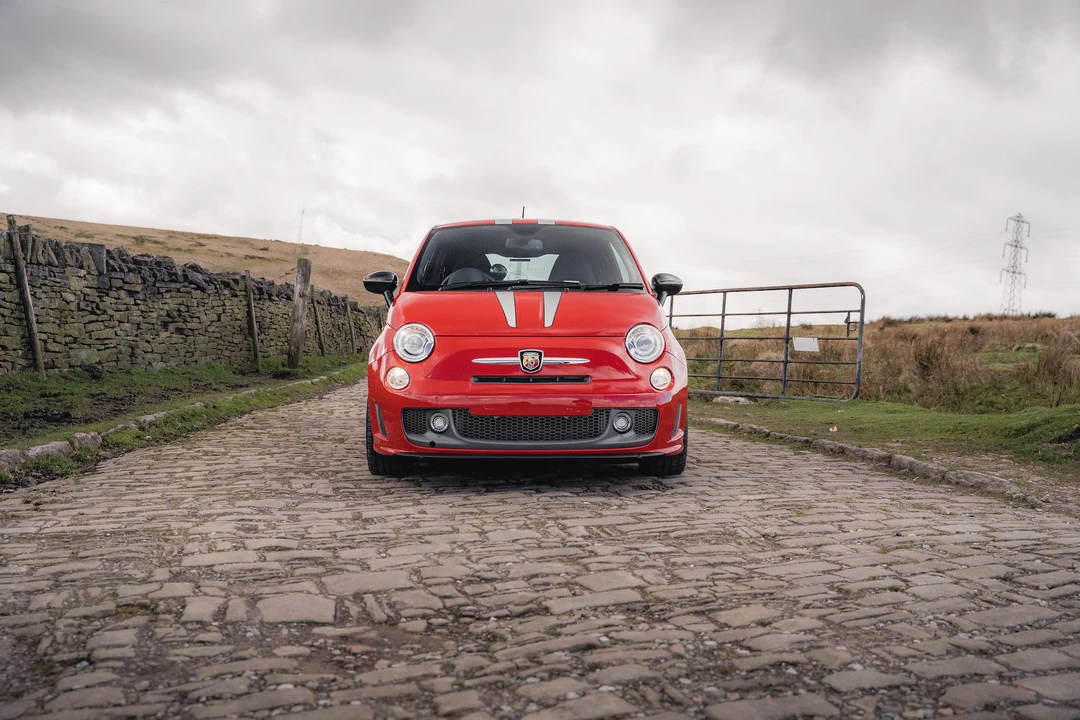 2010 Fiat Abarth 500 - Image 3 of 31