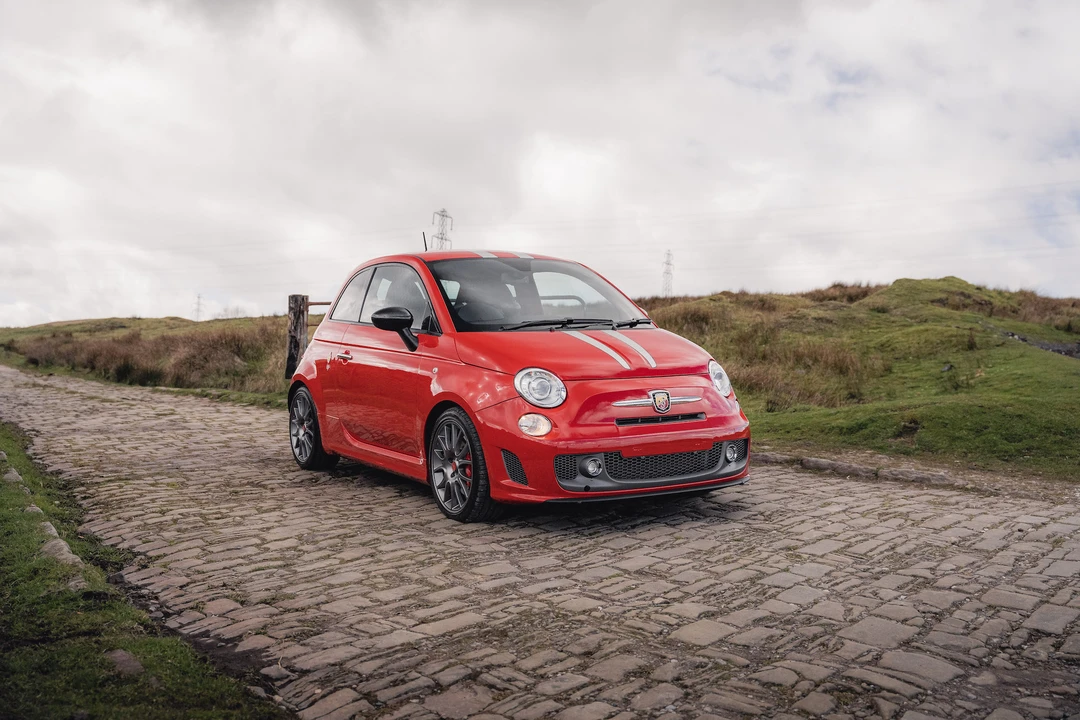 2010 Fiat Abarth 500 - Image 4 of 31