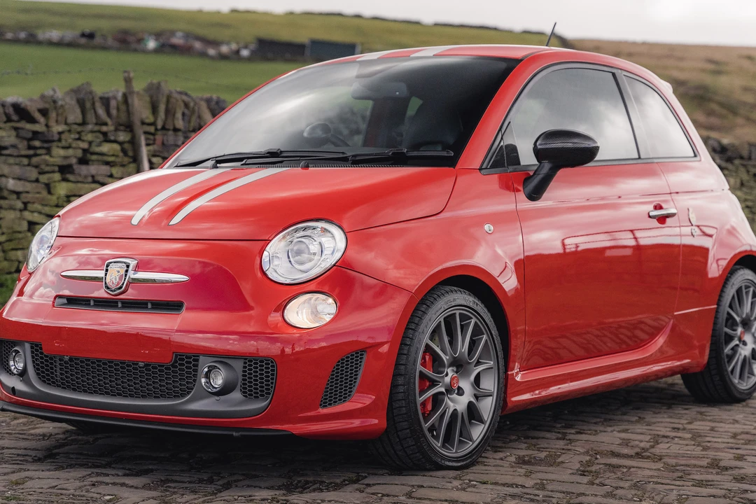 2010 Fiat Abarth 500 - Image 22 of 31