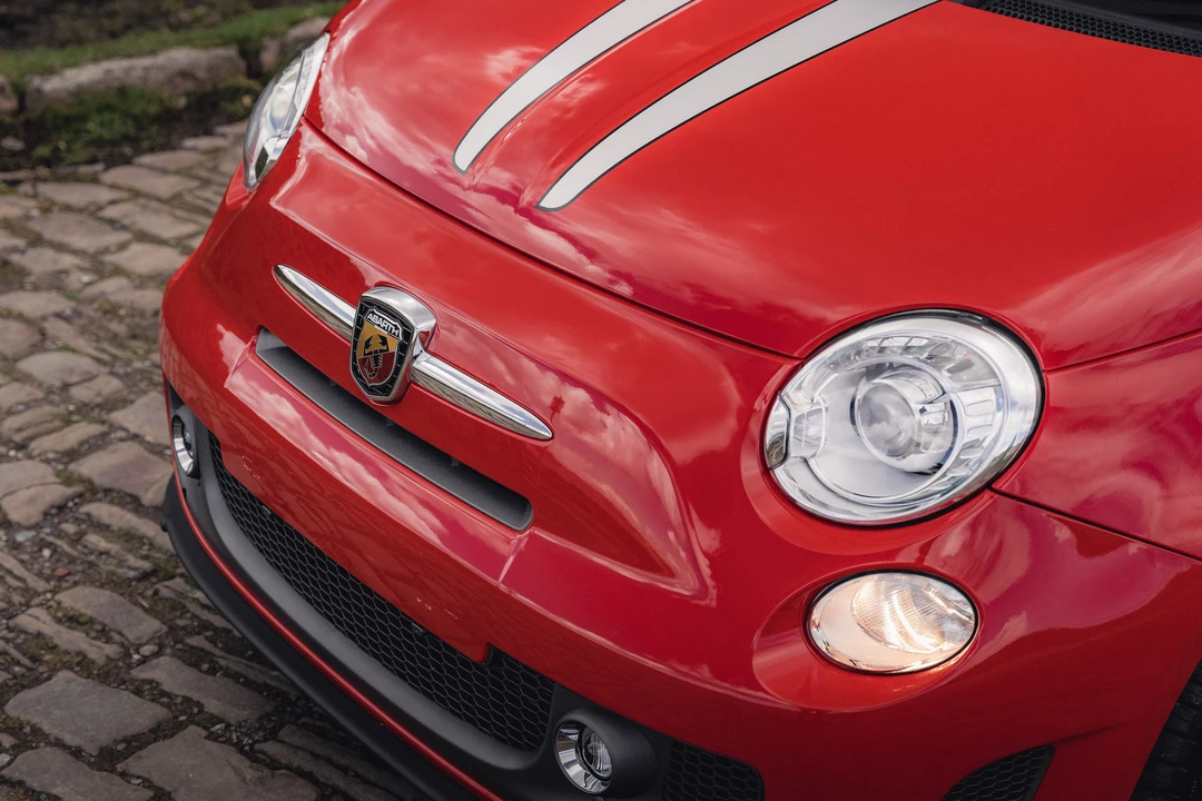 2010 Fiat Abarth 500 - Image 26 of 31