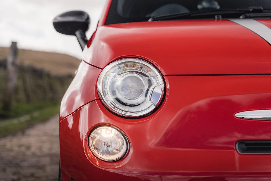 2010 Fiat Abarth 500 - Image 28 of 31