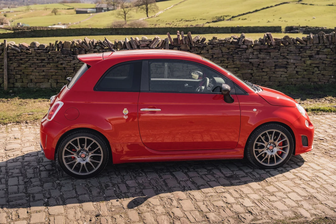 2010 Fiat Abarth 500 - Image 13 of 31