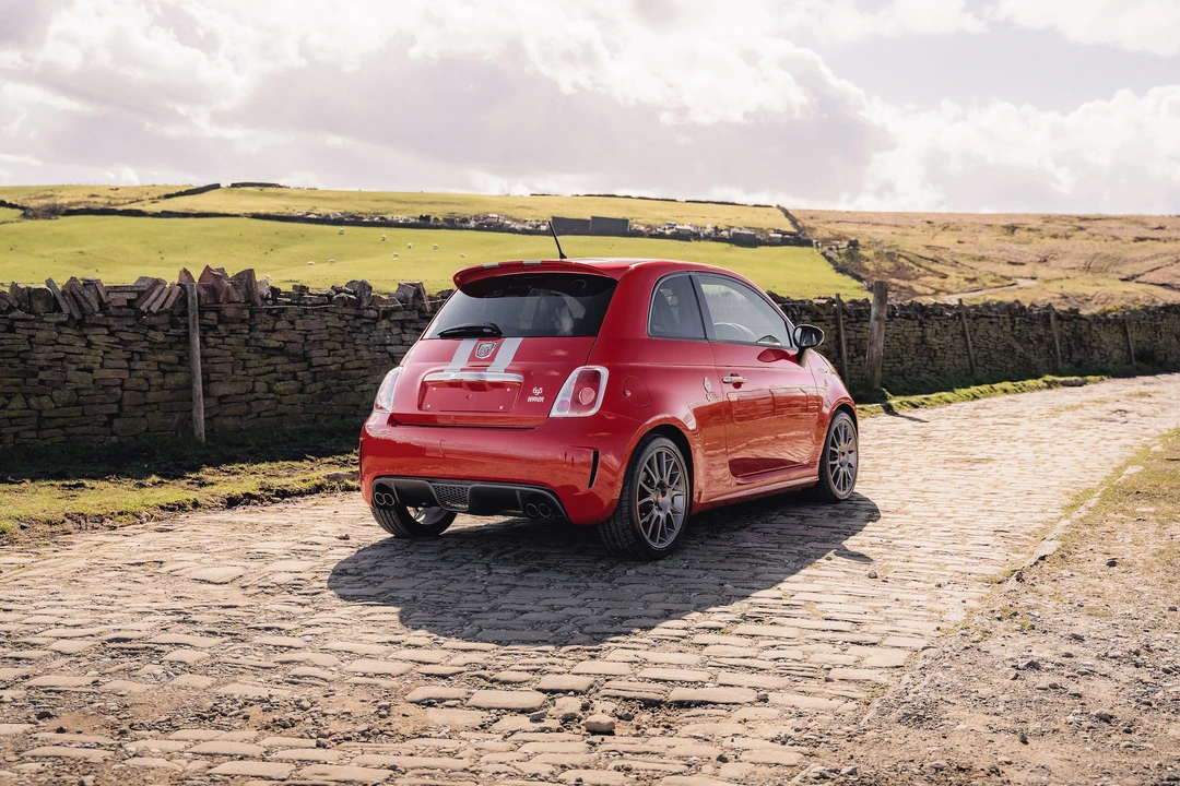2010 Fiat Abarth 500 - Image 6 of 31