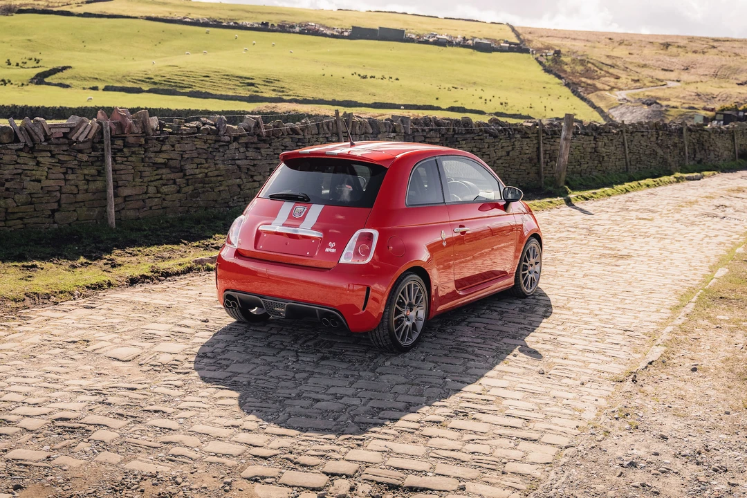 2010 Fiat Abarth 500 - Image 14 of 31
