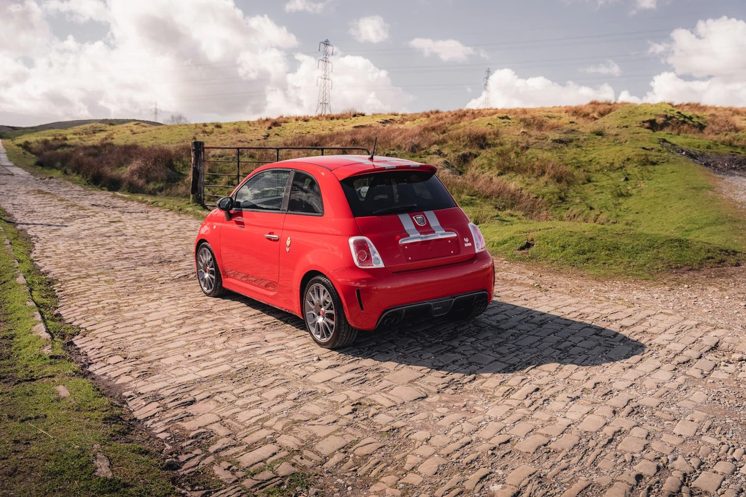2010 Fiat Abarth 500 - Image 8 of 31