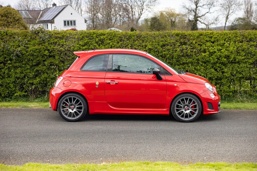 2010 Fiat Abarth 500 - Image 9 of 31
