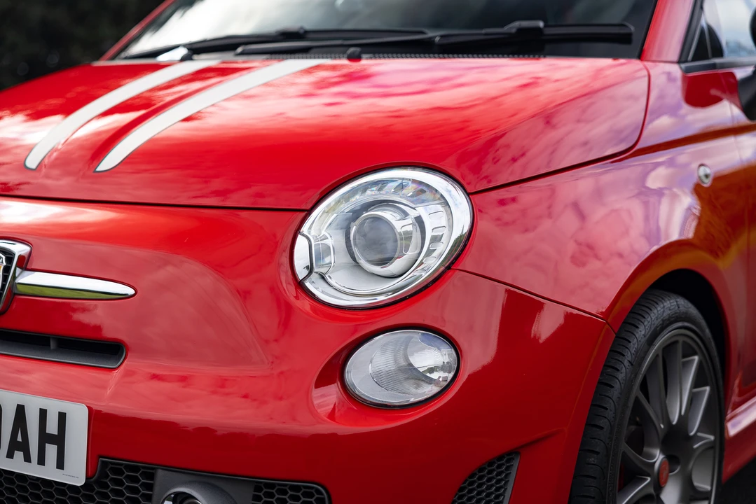 2010 Fiat Abarth 500 - Image 24 of 31