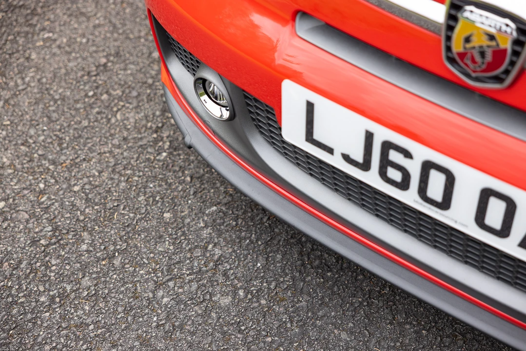2010 Fiat Abarth 500 - Image 29 of 31