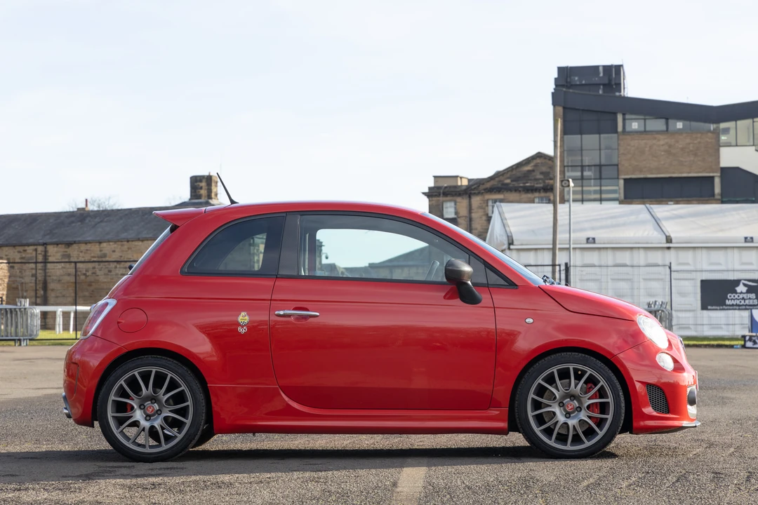 2010 Fiat Abarth 500 - Image 9 of 31