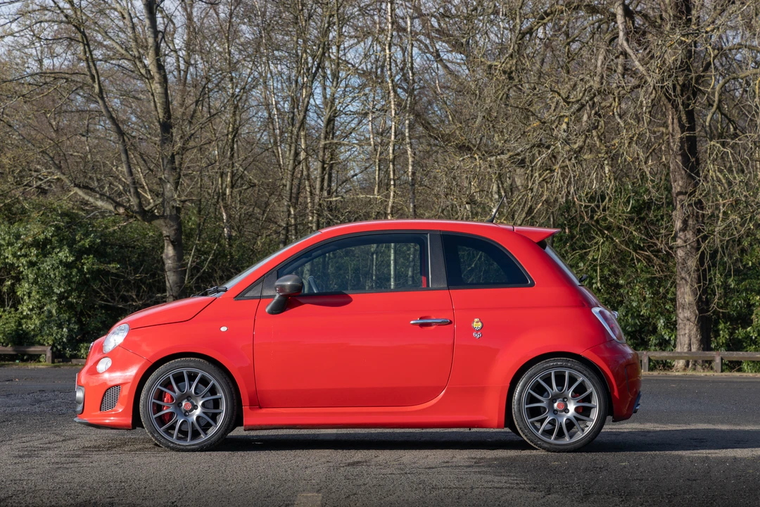 2010 Fiat Abarth 500 - Image 5 of 31