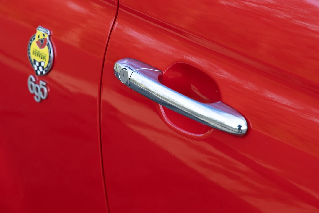 2010 Fiat Abarth 500 - Image 30 of 31