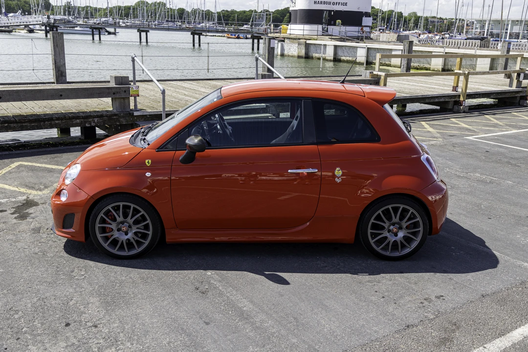2010 Fiat Abarth 500 - Image 12 of 31