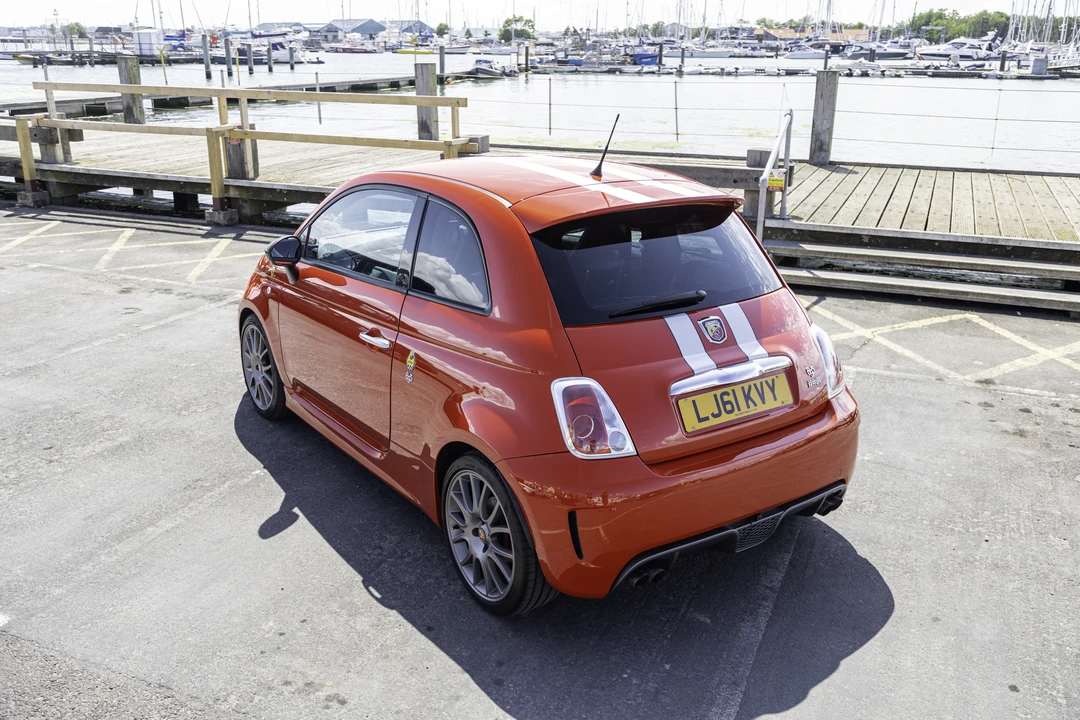 2010 Fiat Abarth 500 - Image 13 of 31