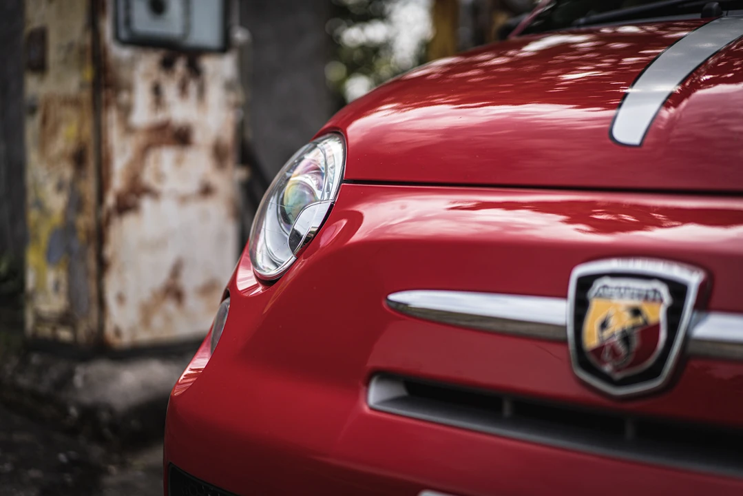 2010 Fiat Abarth 500 - Image 22 of 31