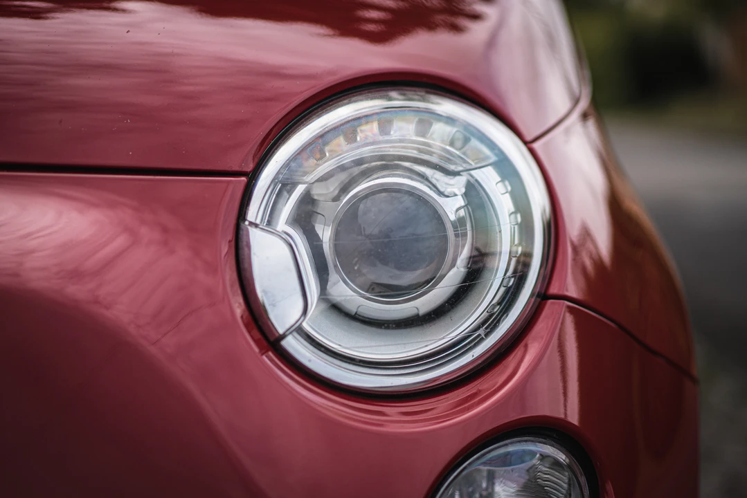 2010 Fiat Abarth 500 - Image 23 of 31