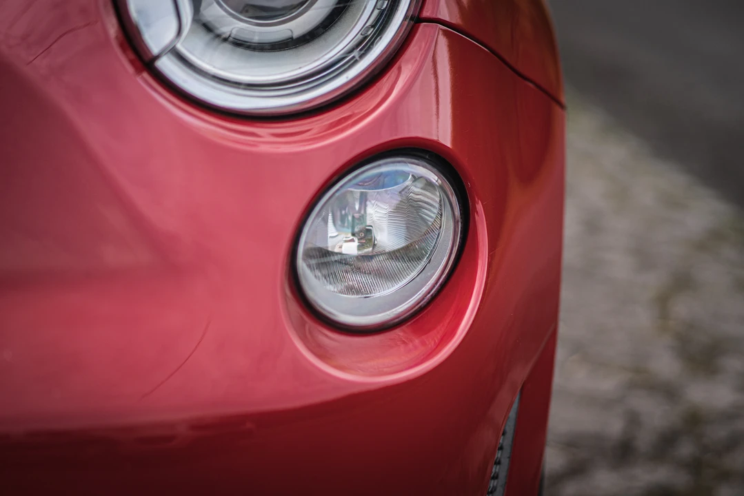 2010 Fiat Abarth 500 - Image 24 of 31